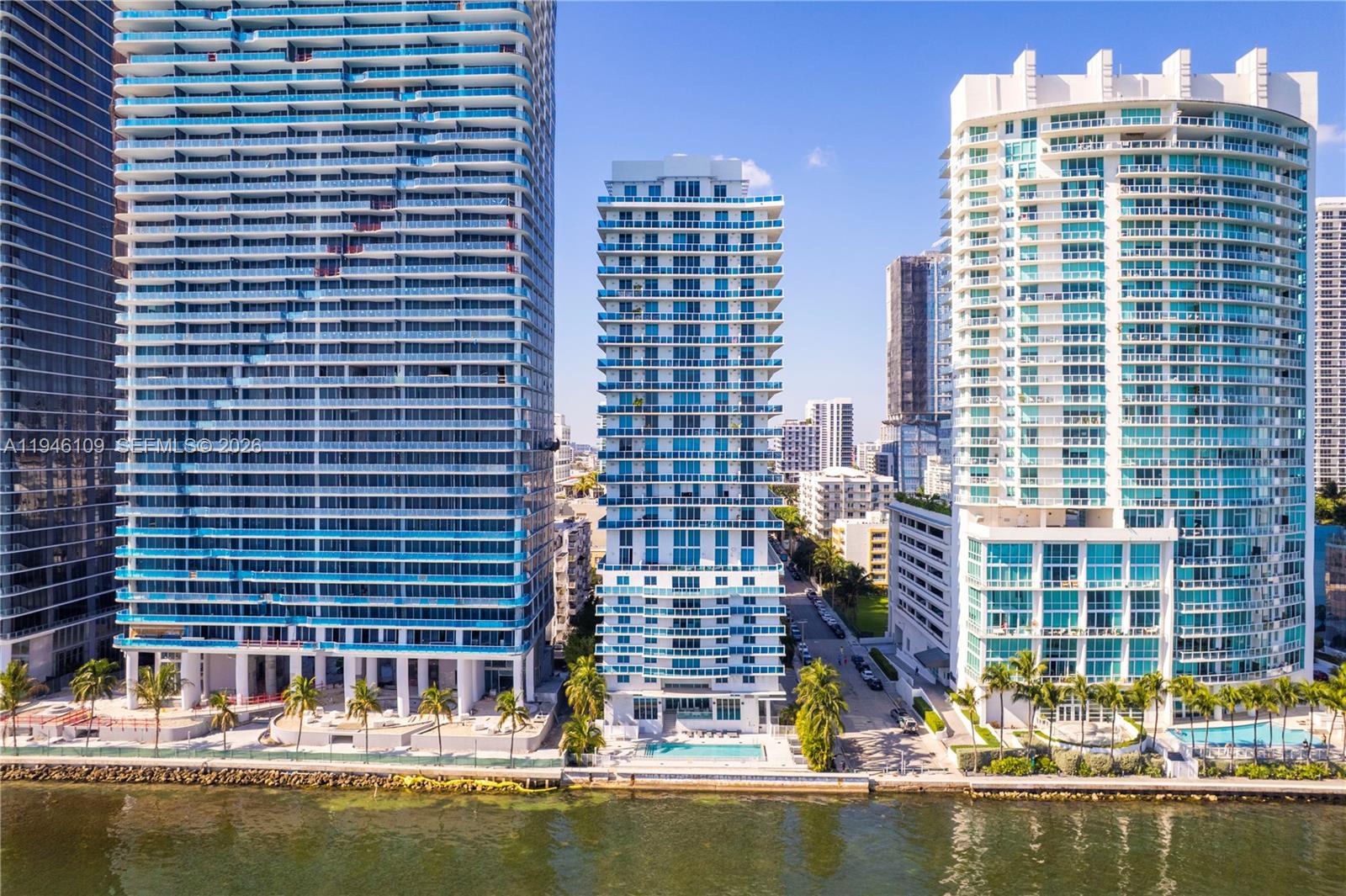 700 NE 25th St #2002 Miami, FL 33137