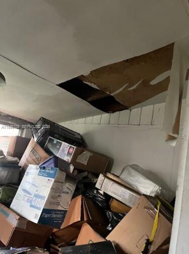 1129 NW 105th St Miami, FL 33150