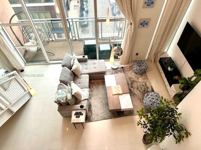 image Vizcayne South2