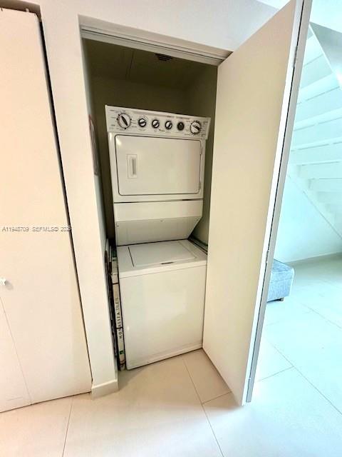 image Vizcayne South8