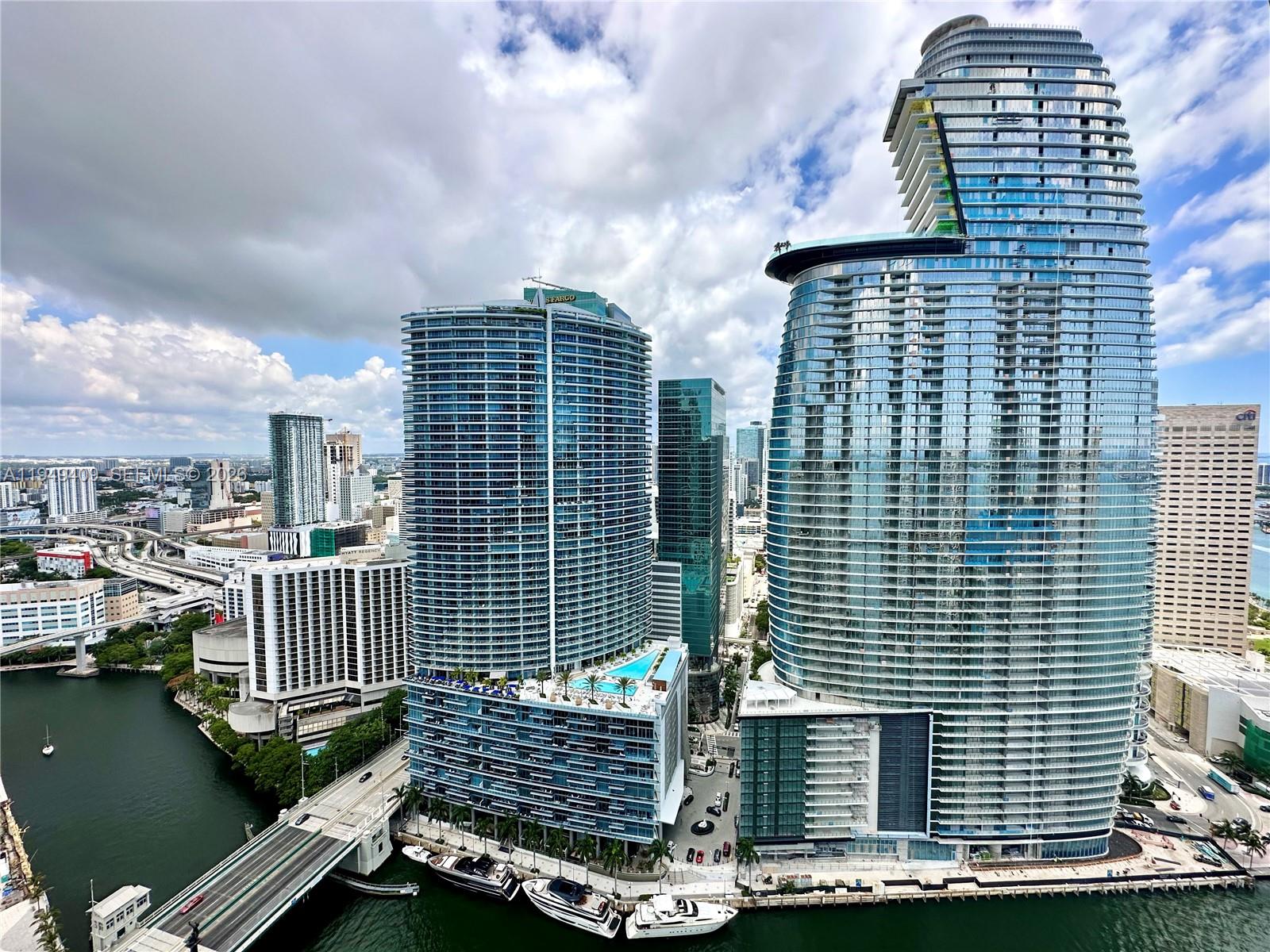 465 Brickell Ave #4006