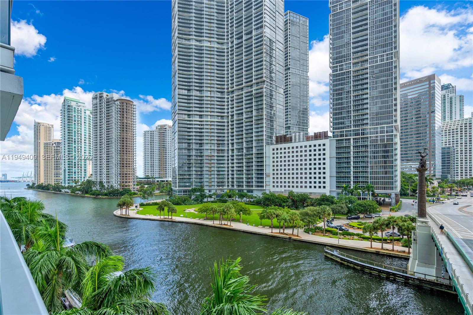 image Icon Brickell I31