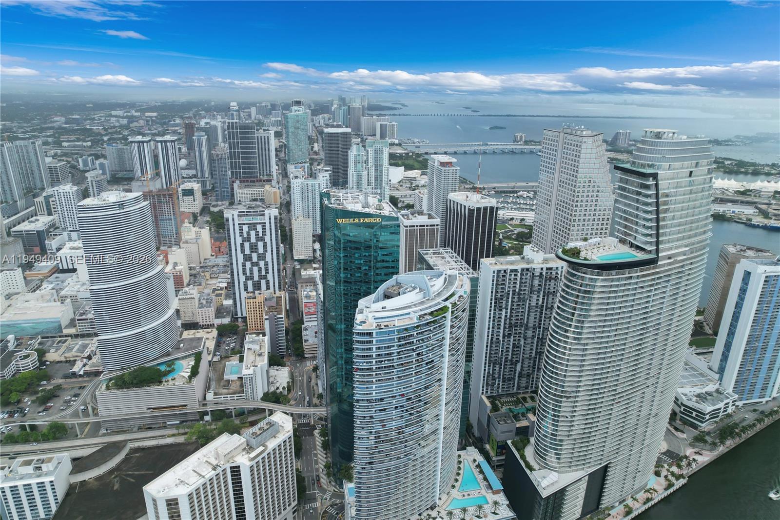 image Icon Brickell I32