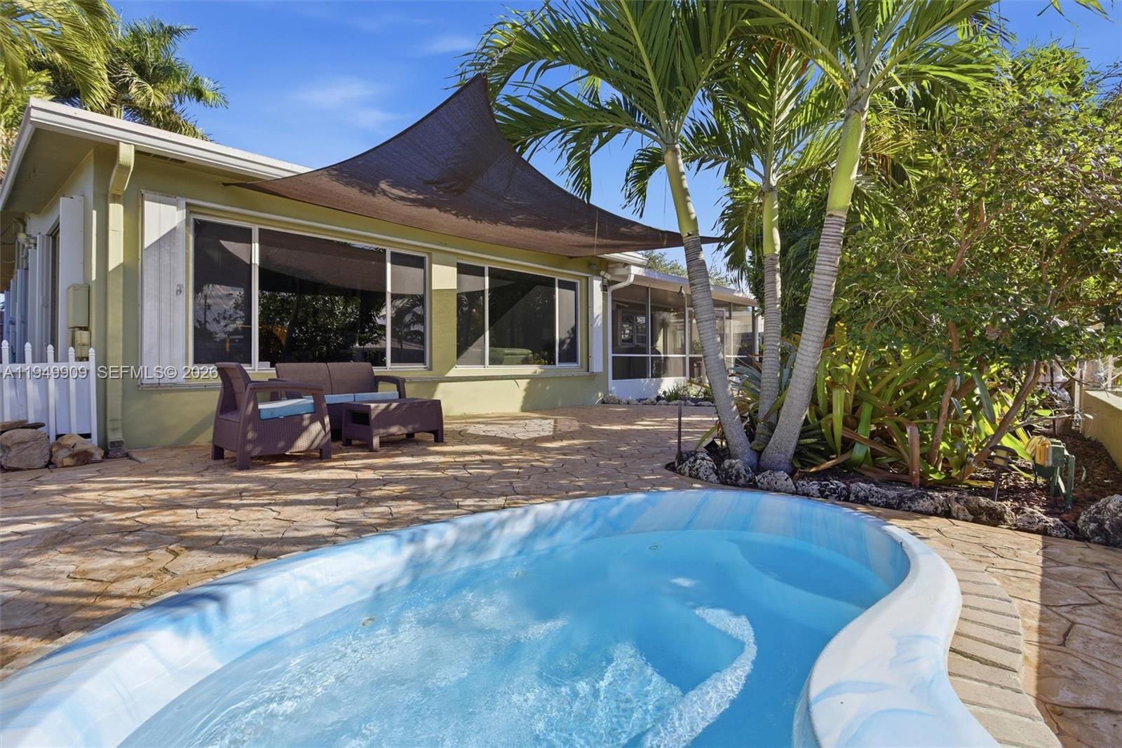 2213 NE 16th Ave Wilton Manors, FL 33305