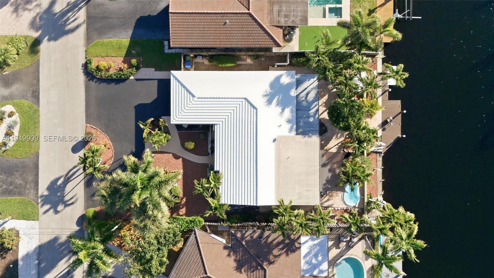 2213 NE 16th Ave Wilton Manors, FL 33305