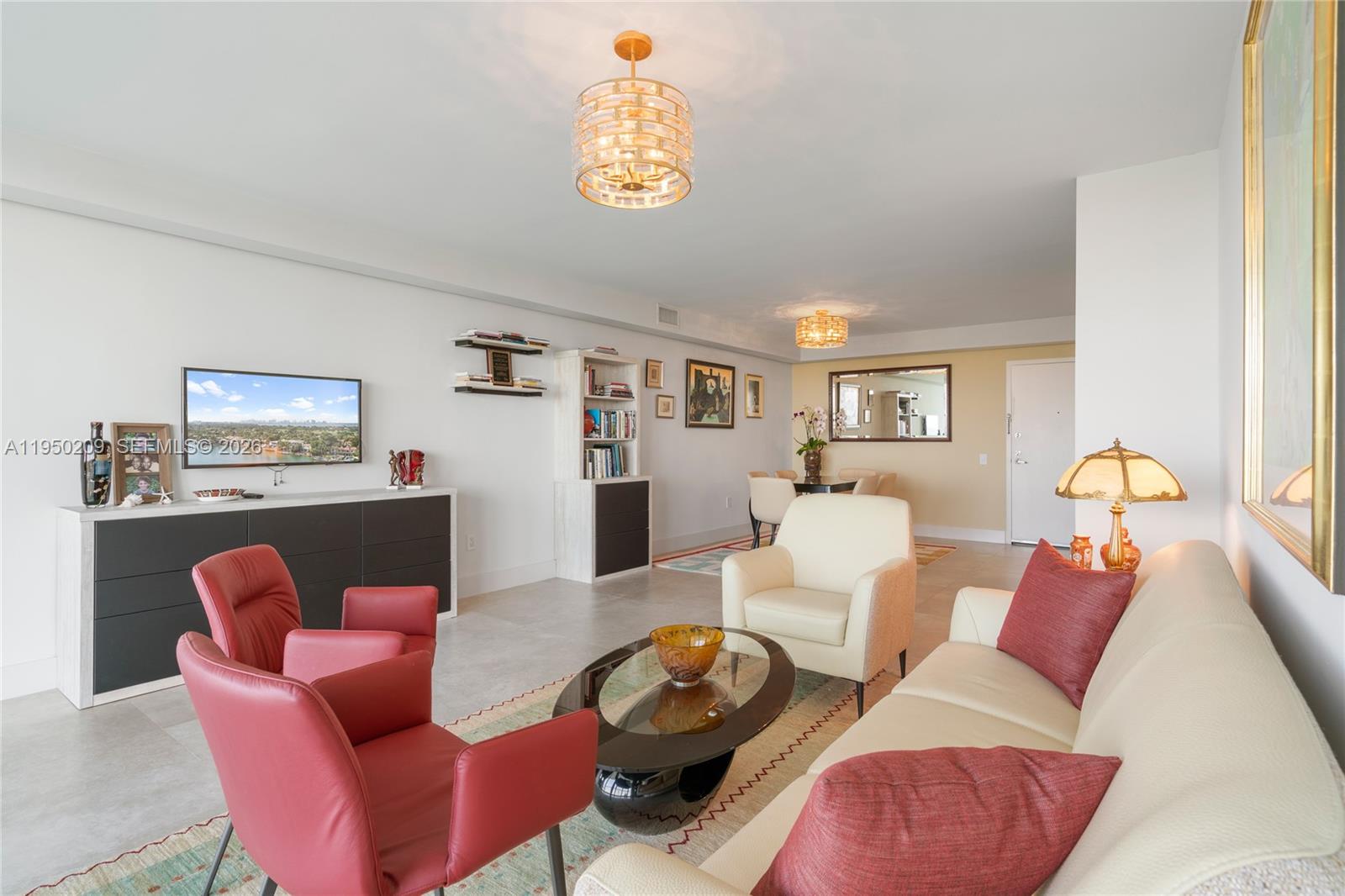 5750 Collins Ave #15E Miami Beach, FL 33140