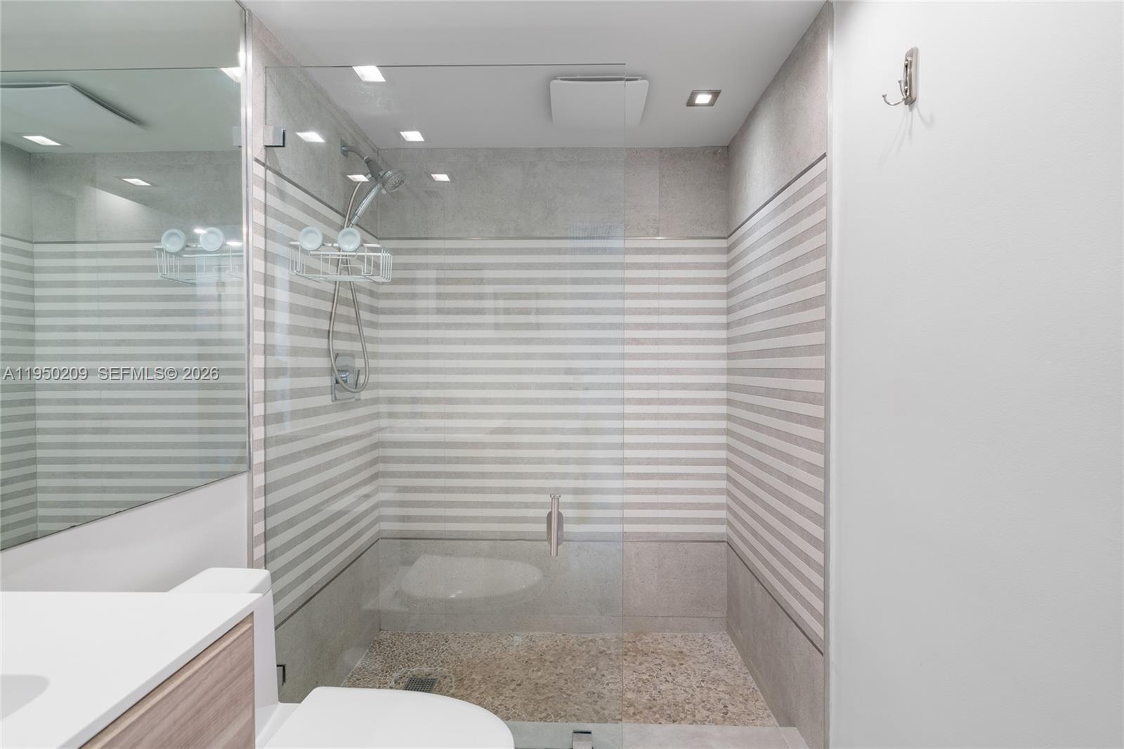 5750 Collins Ave #15E Miami Beach, FL 33140