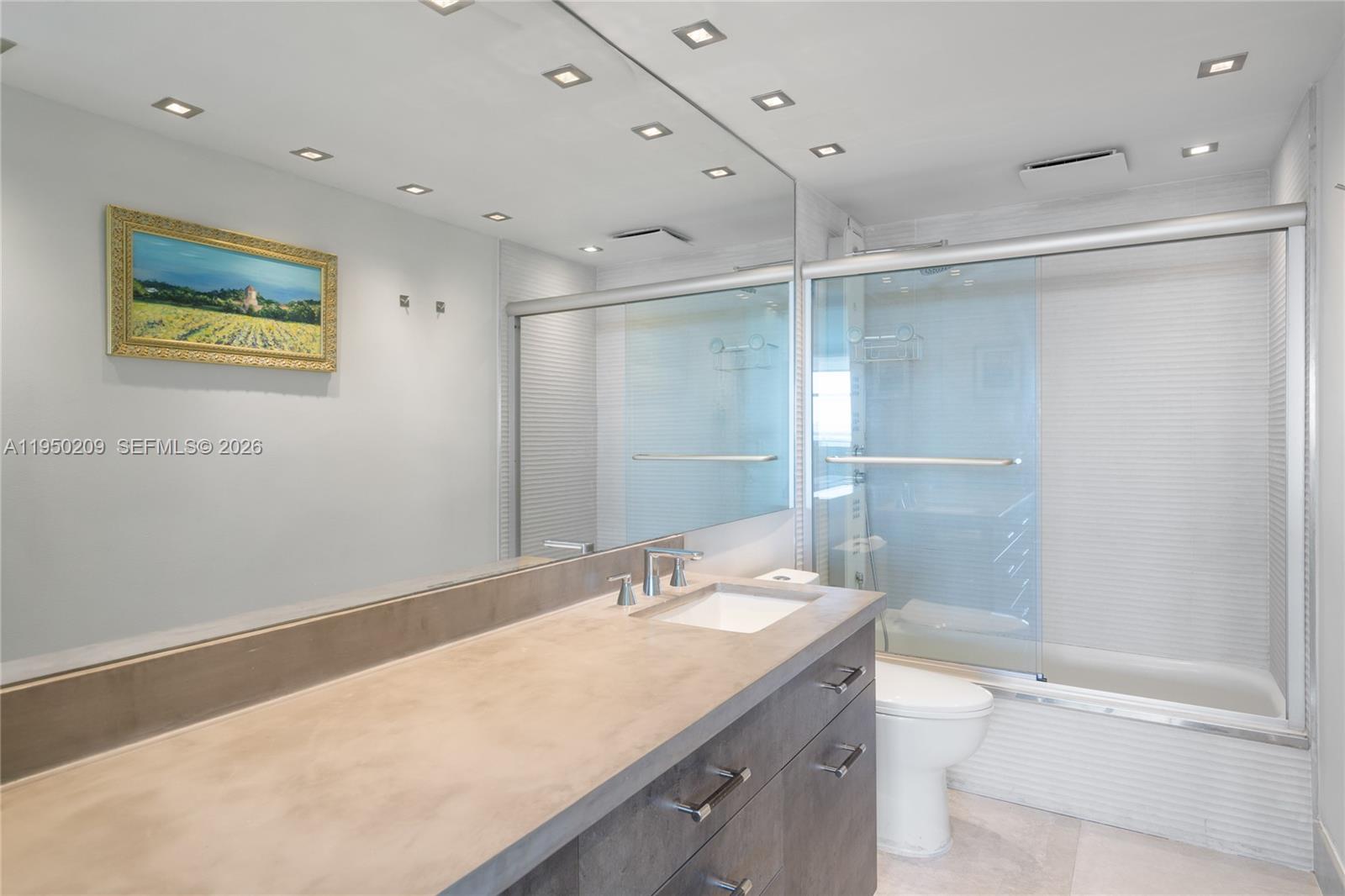 5750 Collins Ave #15E Miami Beach, FL 33140