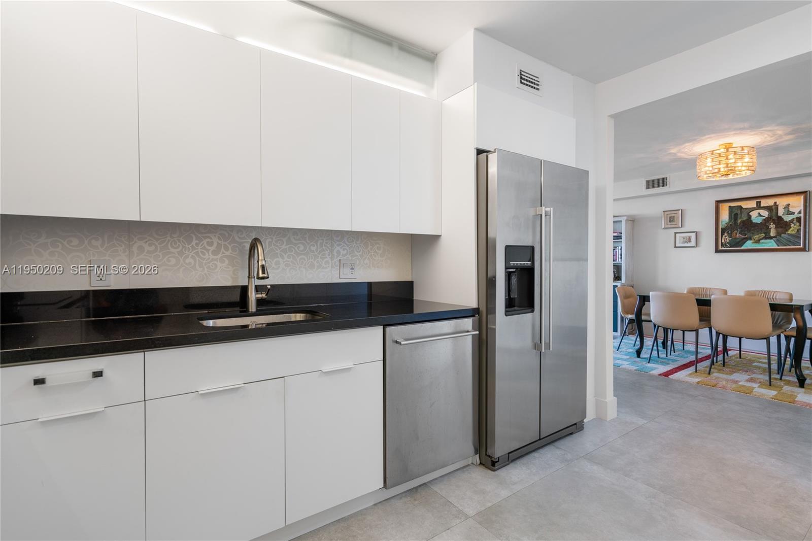 5750 Collins Ave #15E Miami Beach, FL 33140