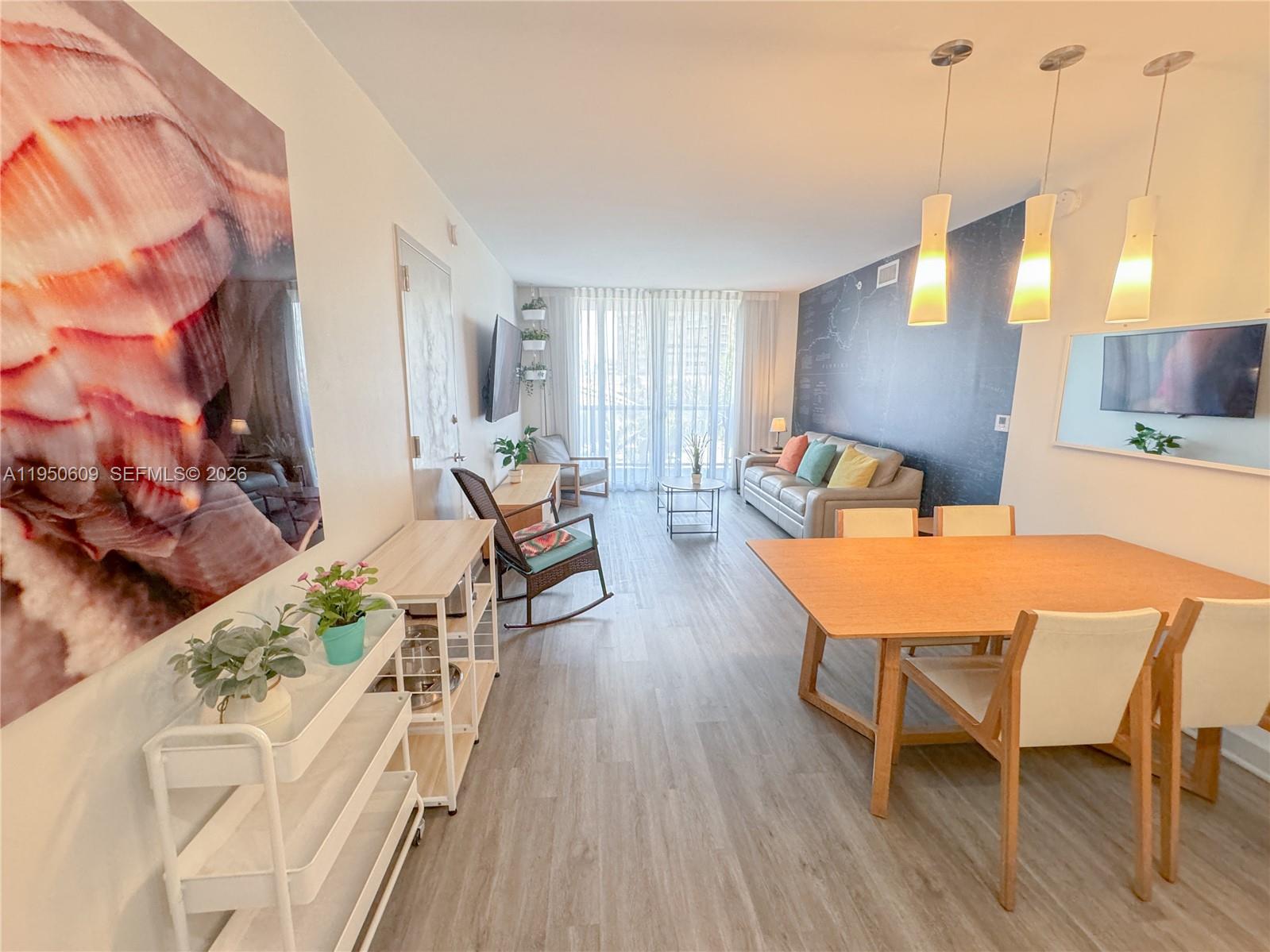 image Beachwalk Condominium9