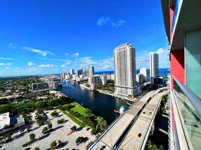 image Beachwalk Condominium25