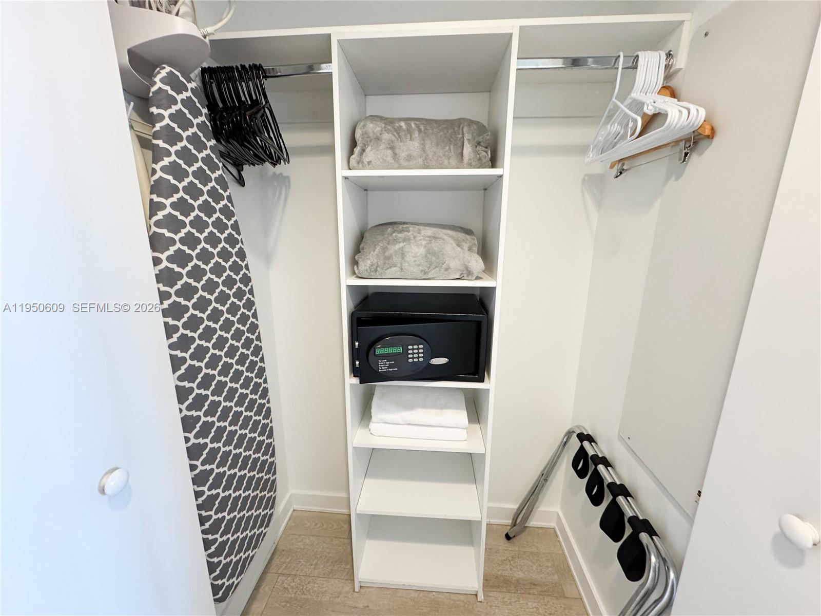 image Beachwalk Condominium27