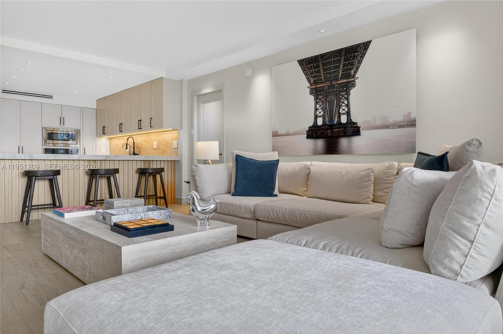 image Three Grove Isle9