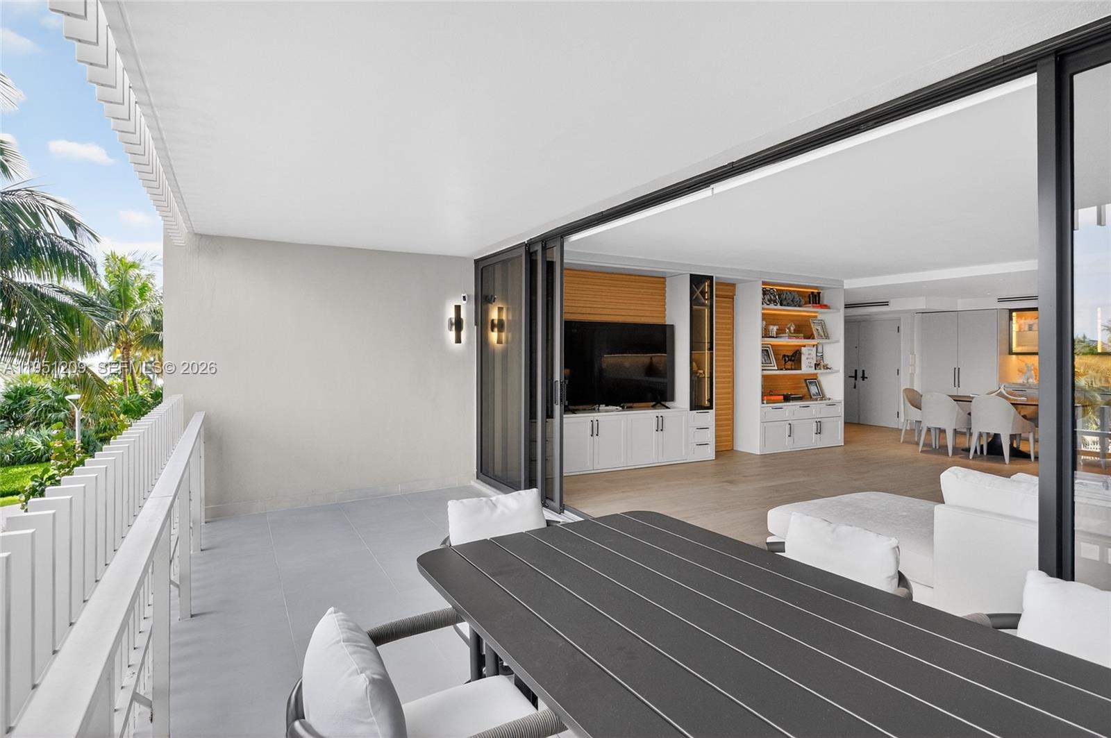 image Three Grove Isle18