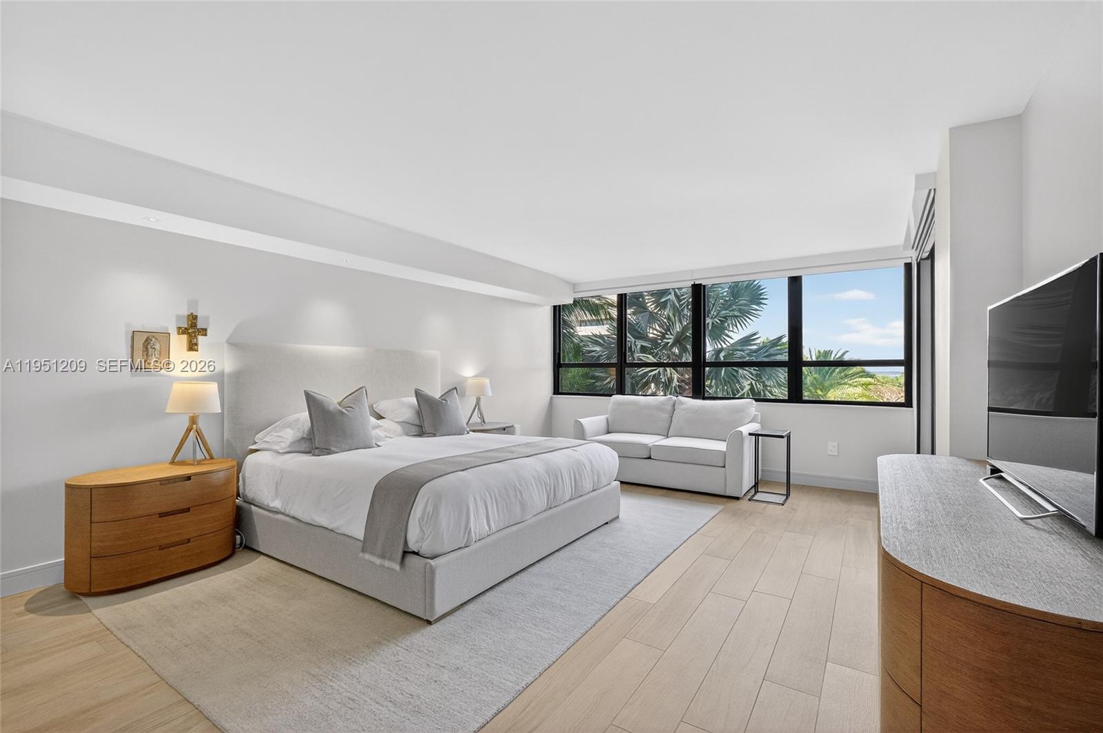 image Three Grove Isle20