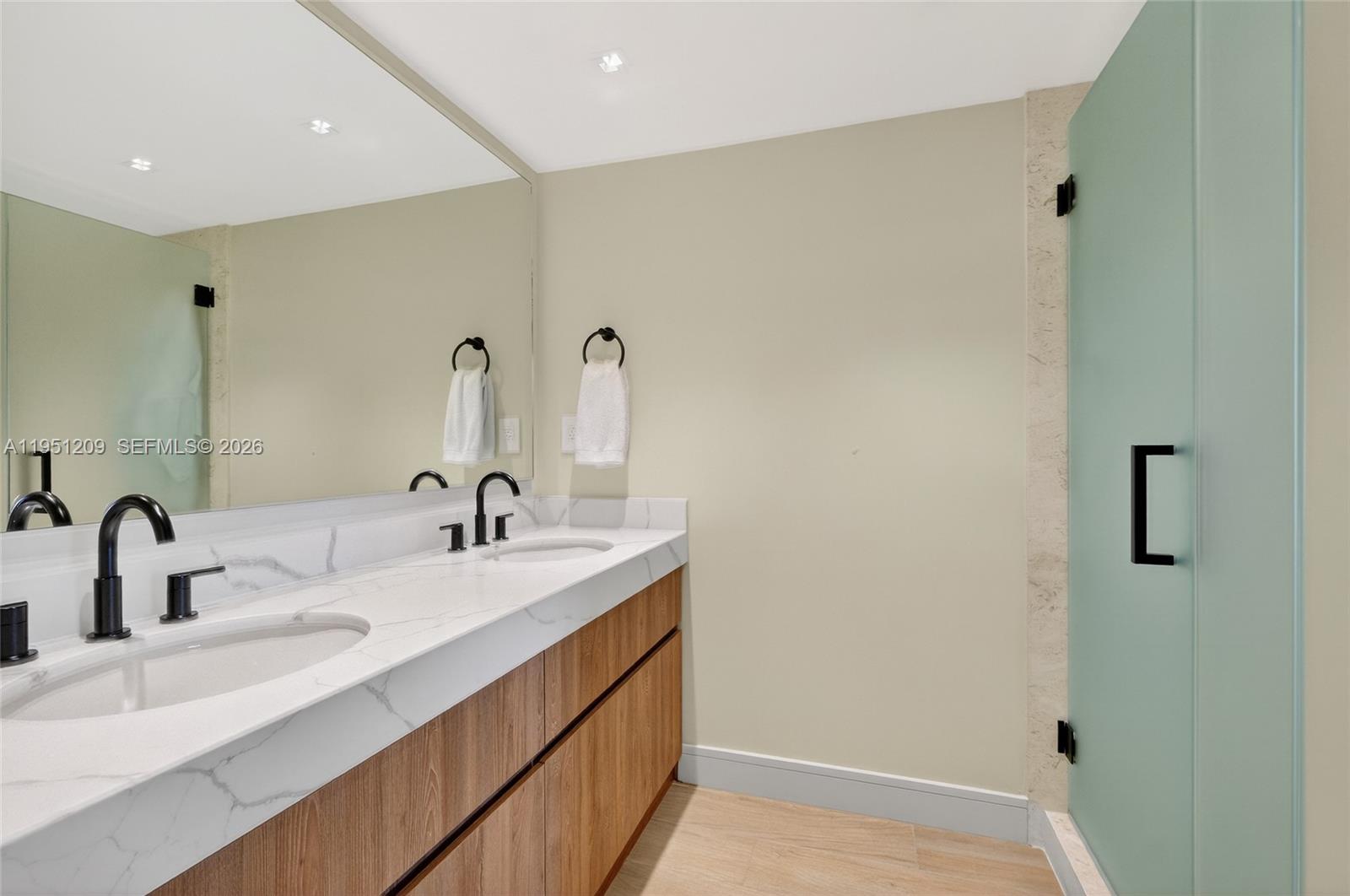 image Three Grove Isle23