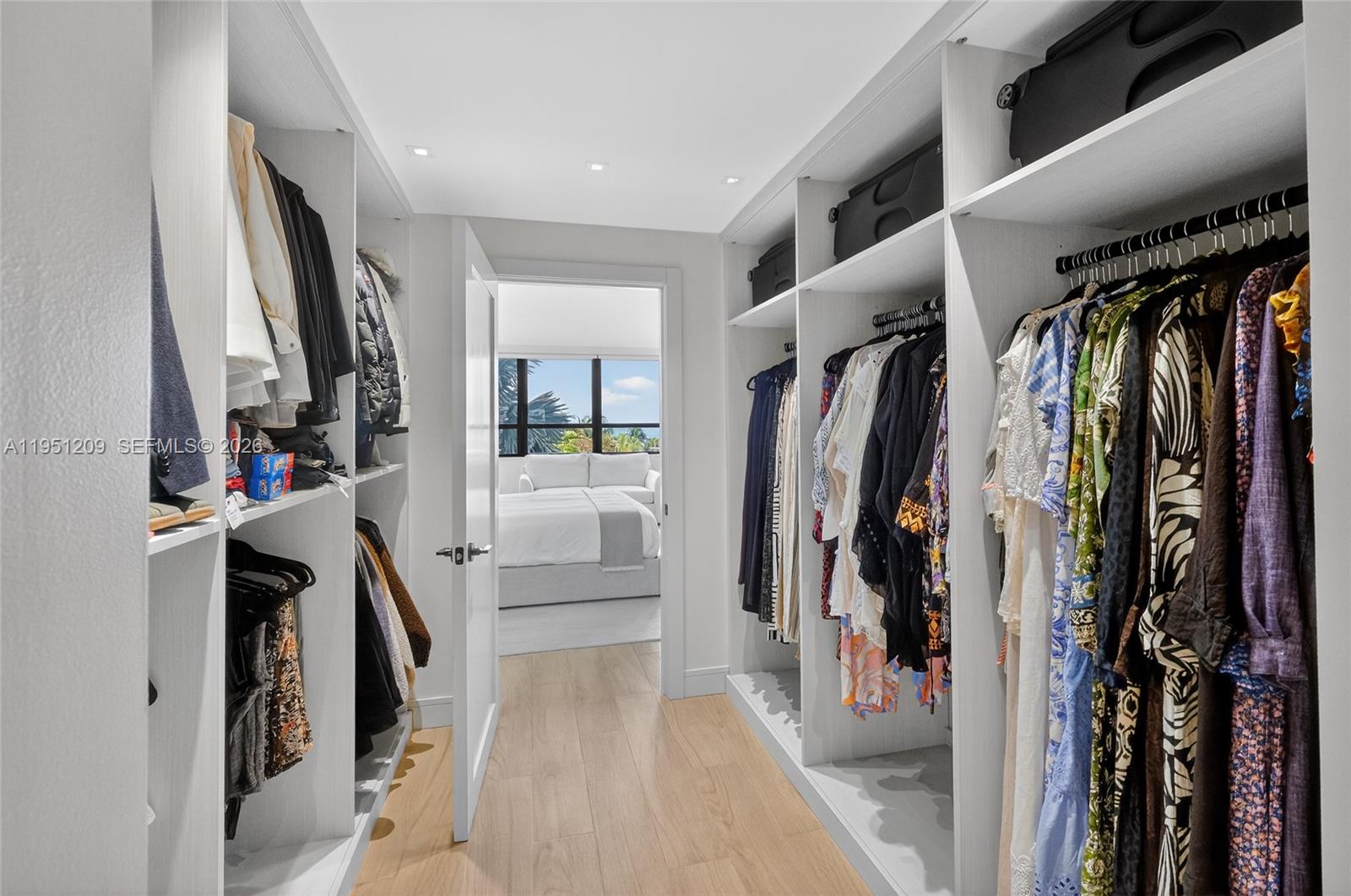 image Three Grove Isle25