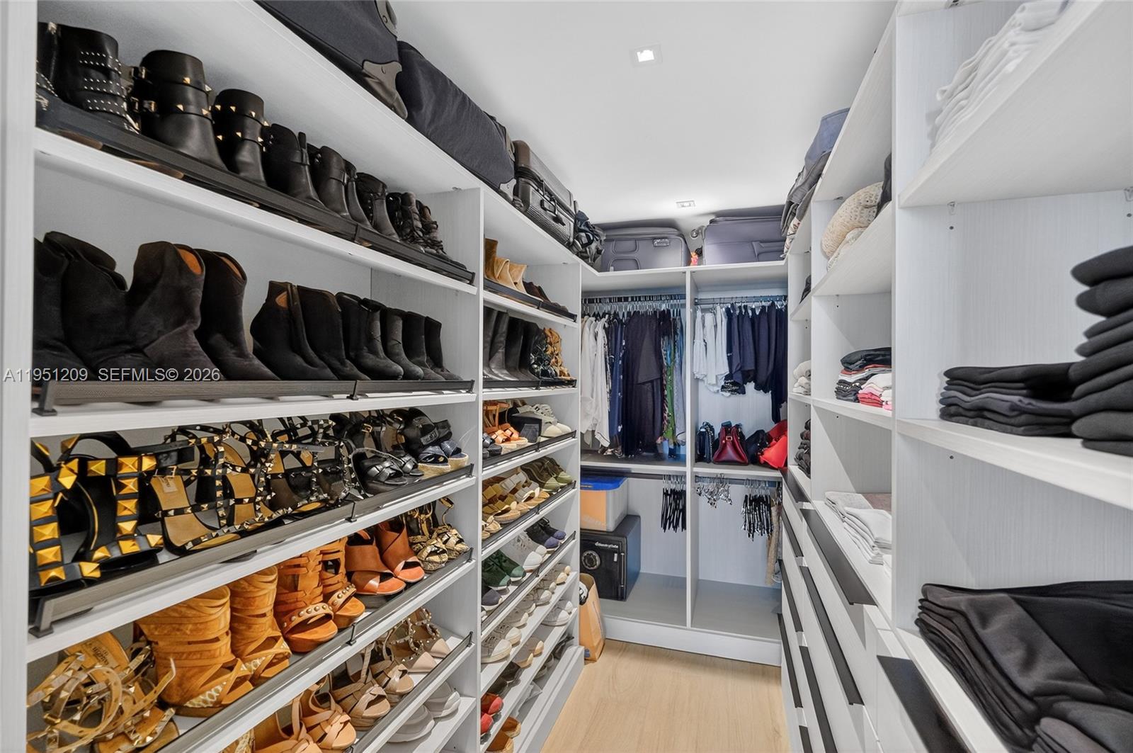 image Three Grove Isle26