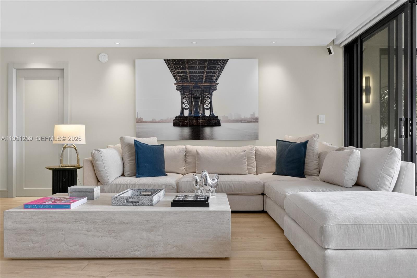 image Three Grove Isle8