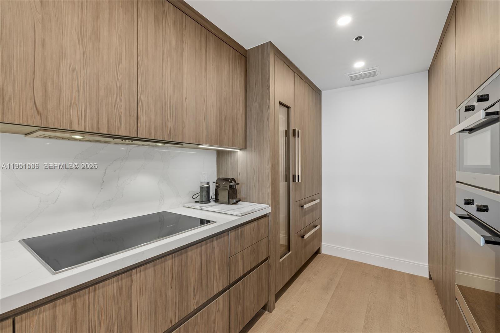 2225 Fisher Is Dr #3205 Miami Beach, FL 33109