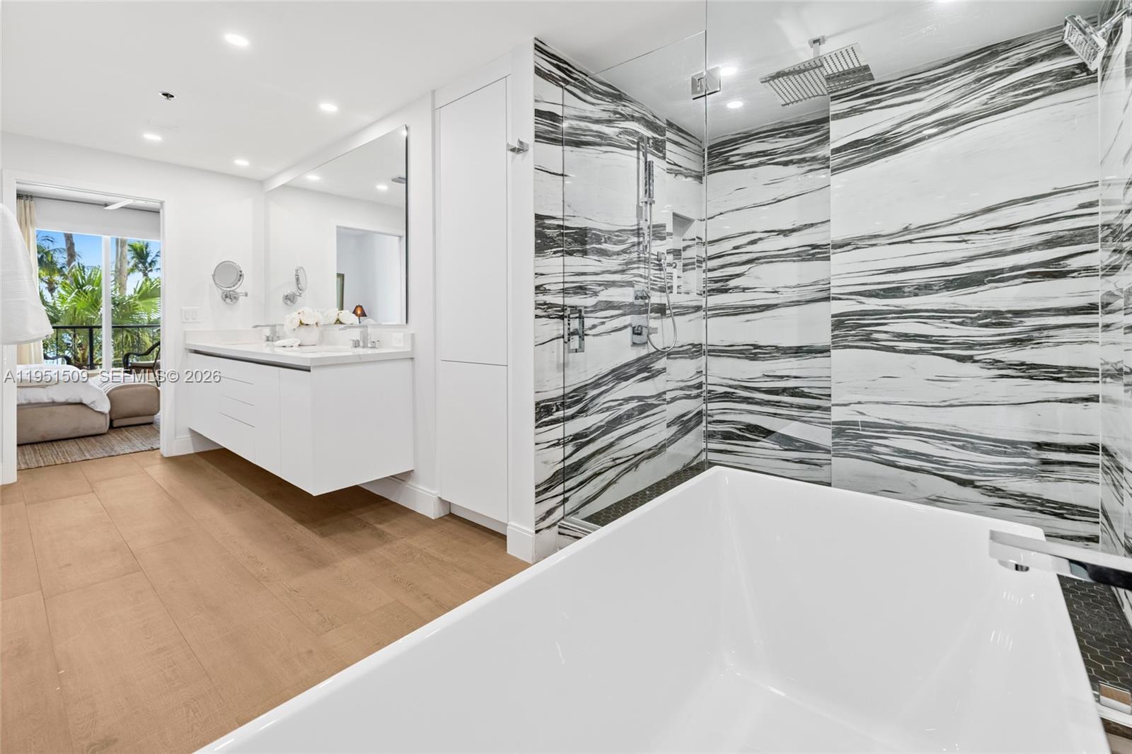 2225 Fisher Is Dr #3205 Miami Beach, FL 33109