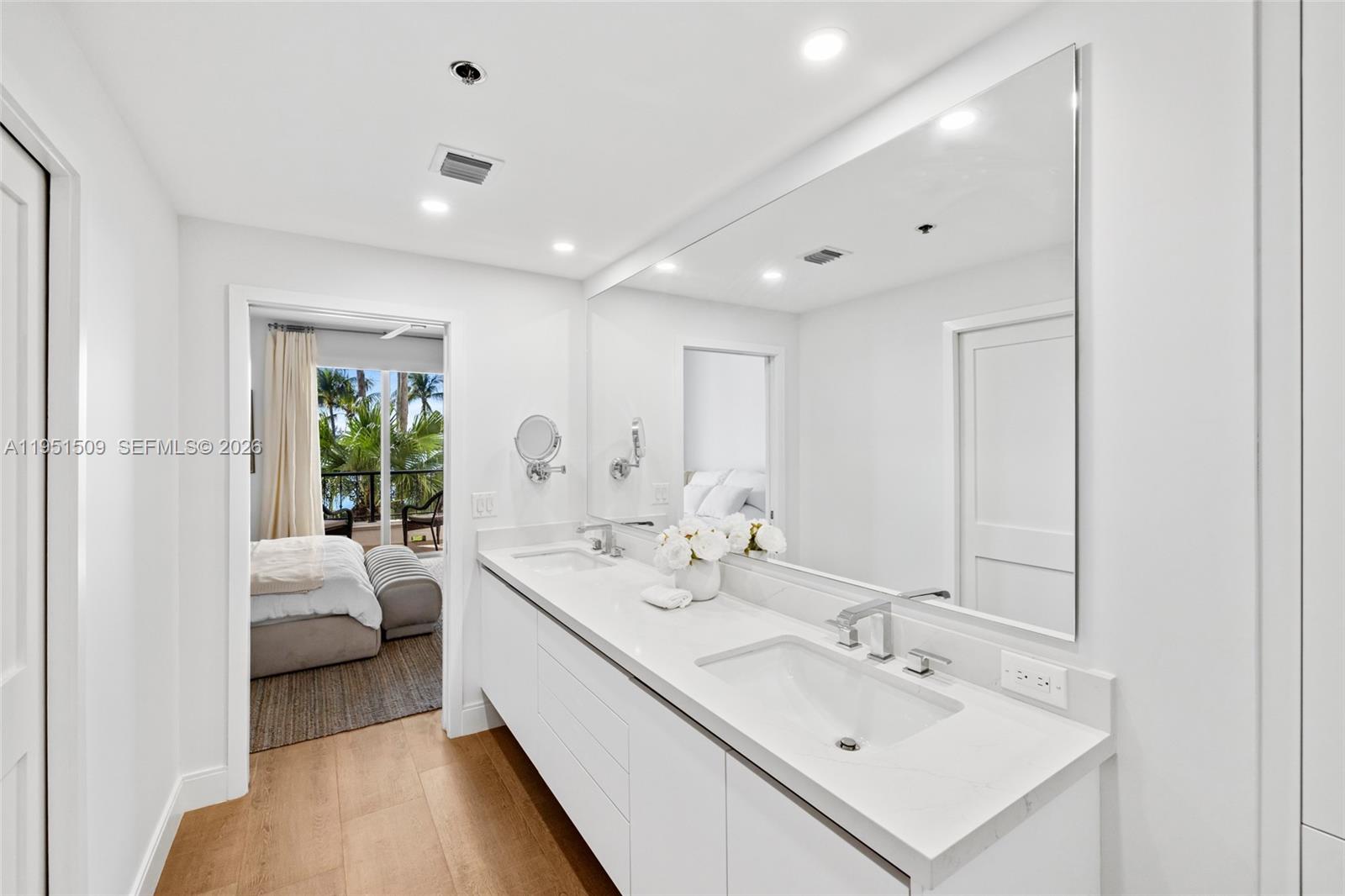 2225 Fisher Is Dr #3205 Miami Beach, FL 33109