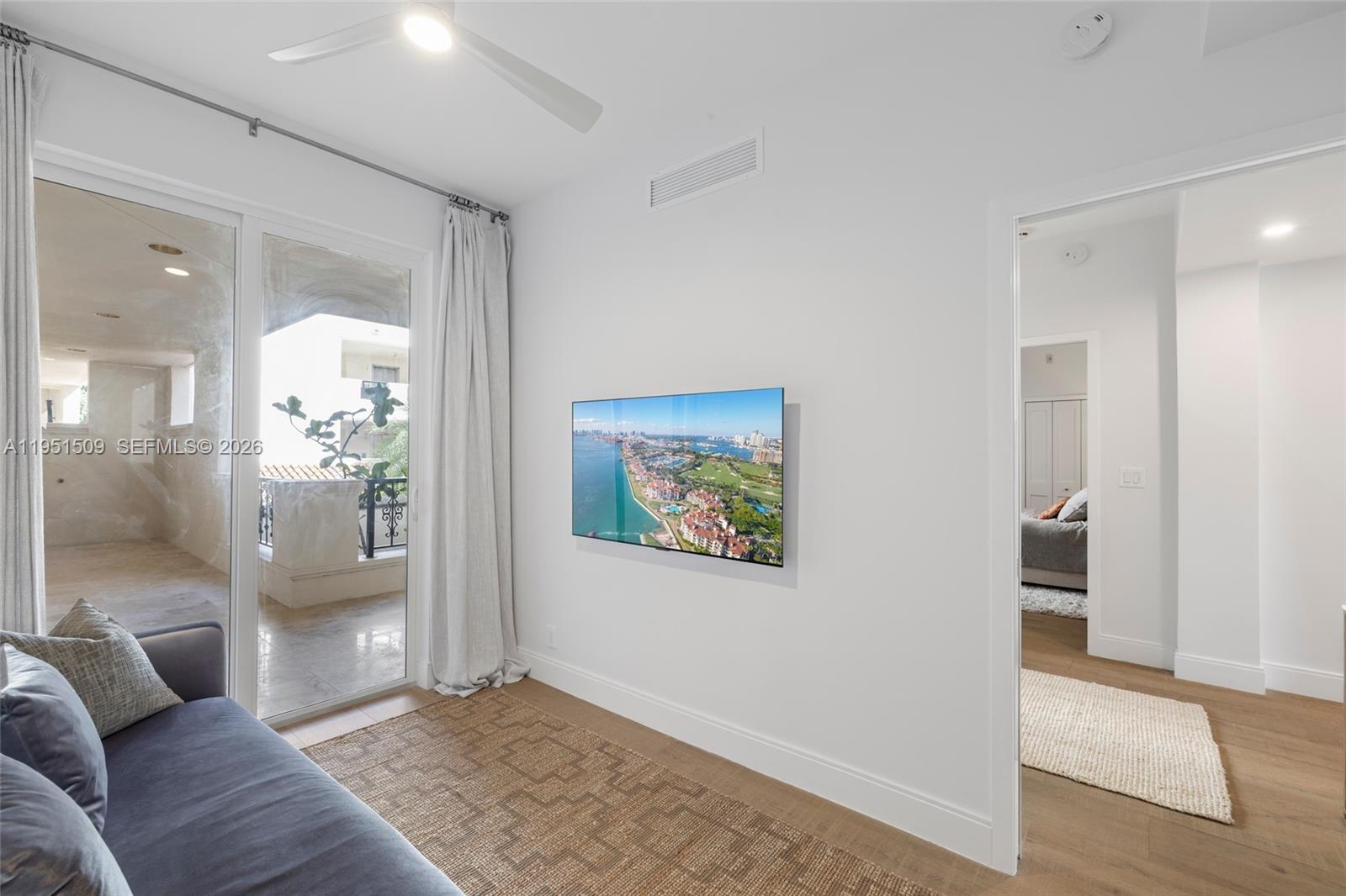 2225 Fisher Is Dr #3205 Miami Beach, FL 33109