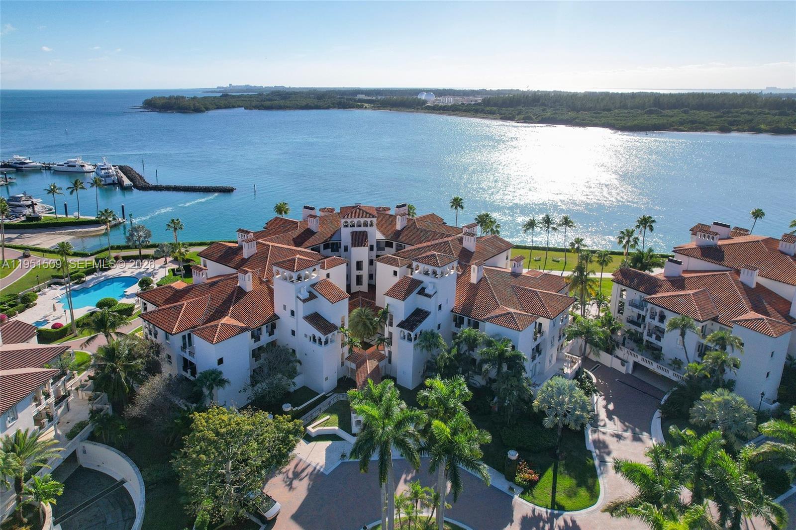 2225 Fisher Is Dr #3205 Miami Beach, FL 33109