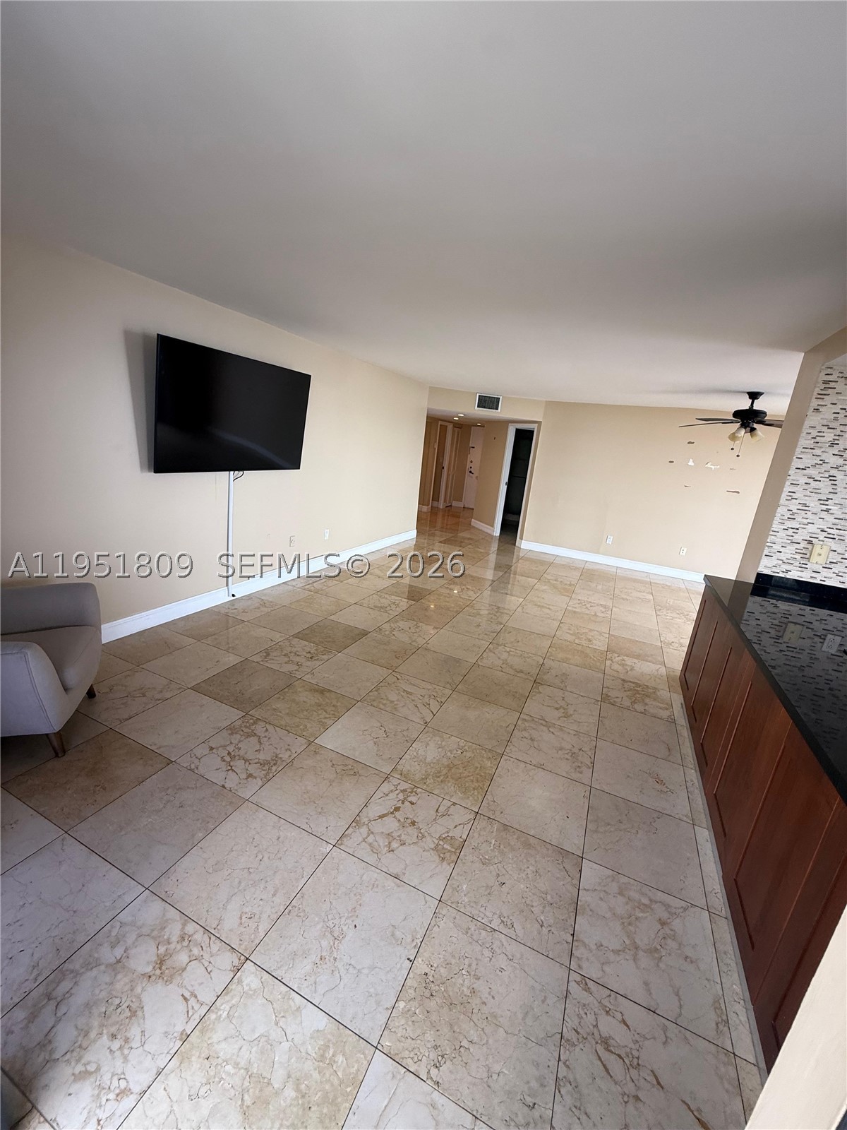 image Brickell Bay Club44