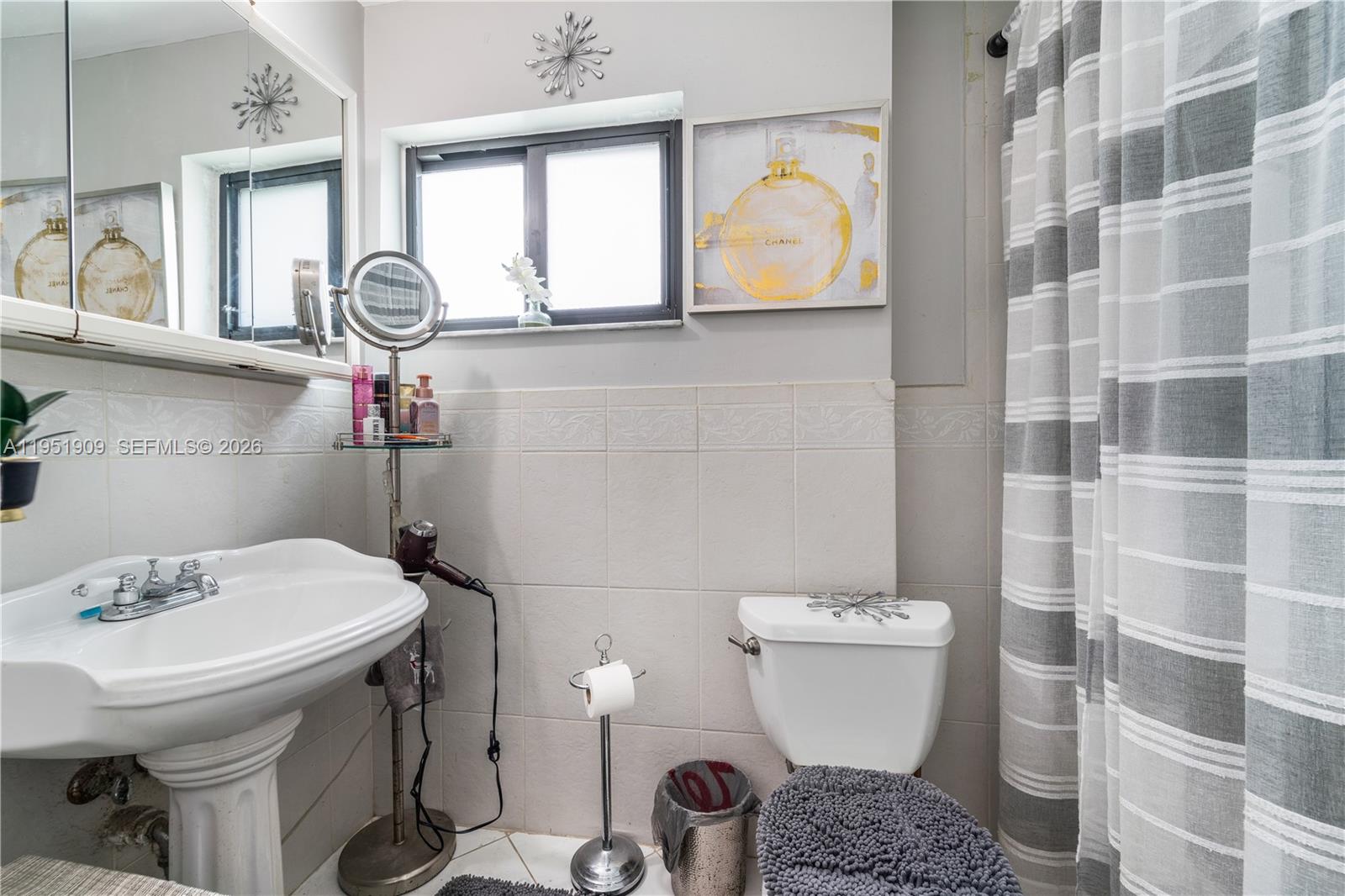 8065 W 14th Ct Hialeah, FL 33014