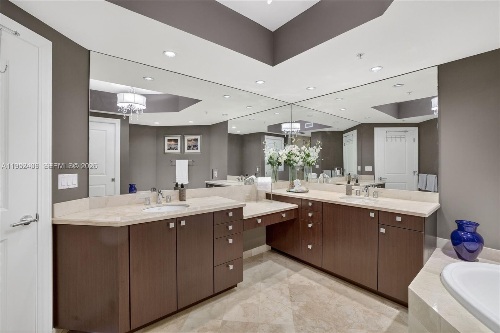 1 N Ocean Blvd #806 Pompano Beach, FL 33062