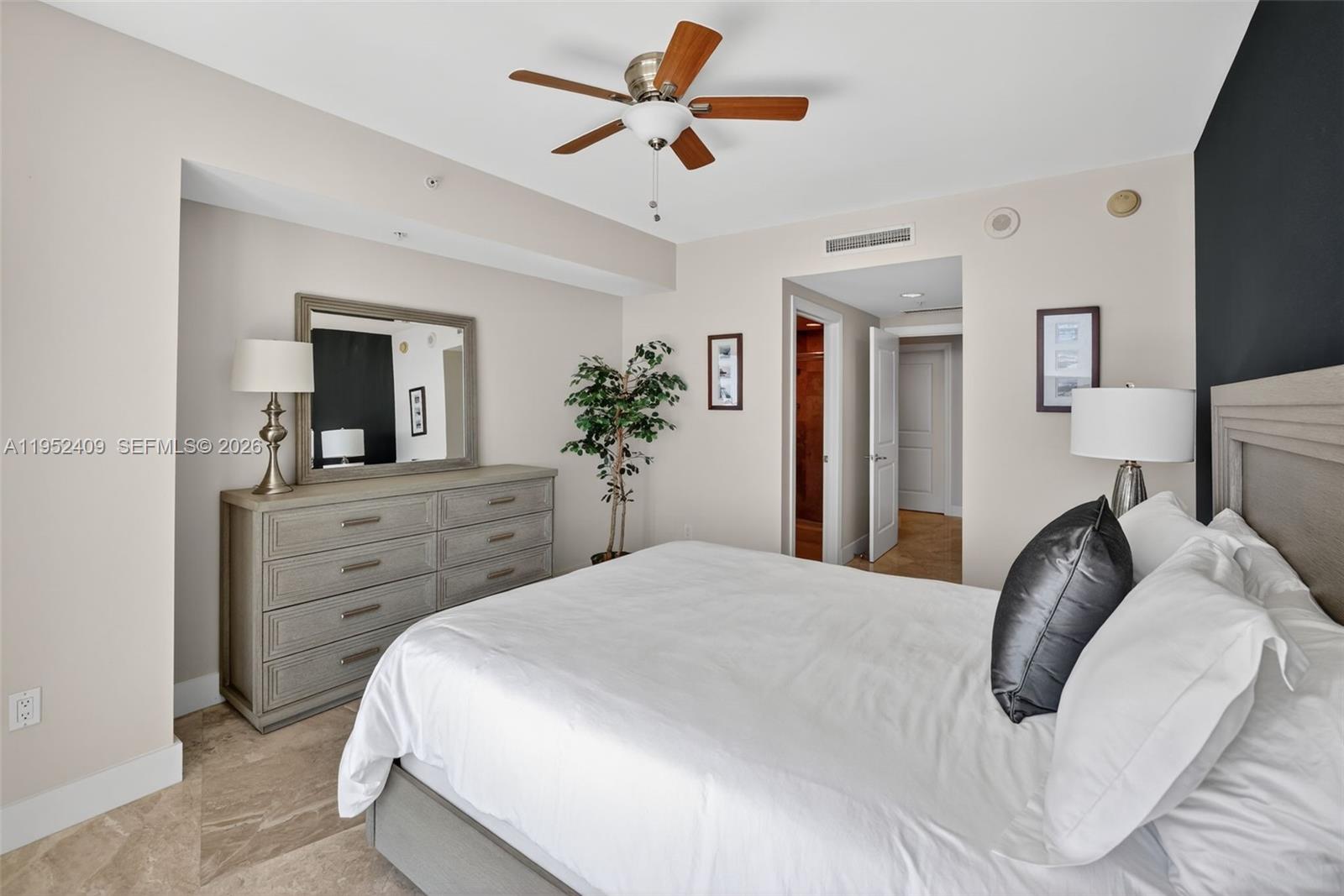 1 N Ocean Blvd #806 Pompano Beach, FL 33062