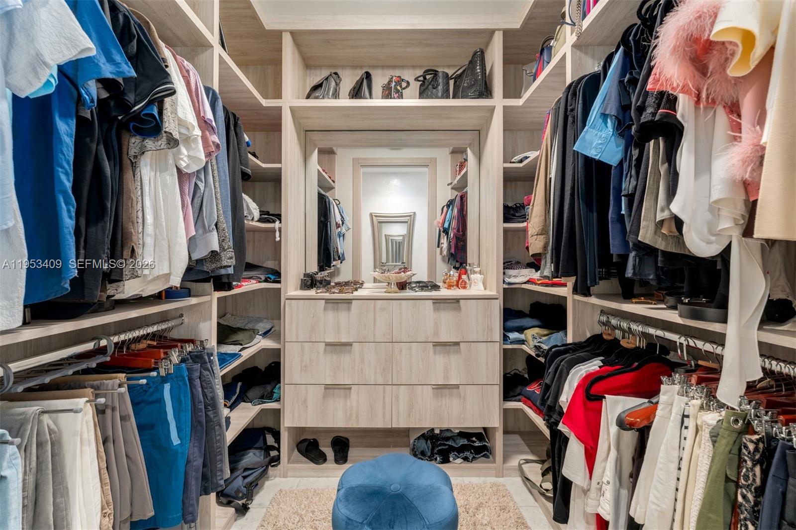 image Brickell Flatiron23