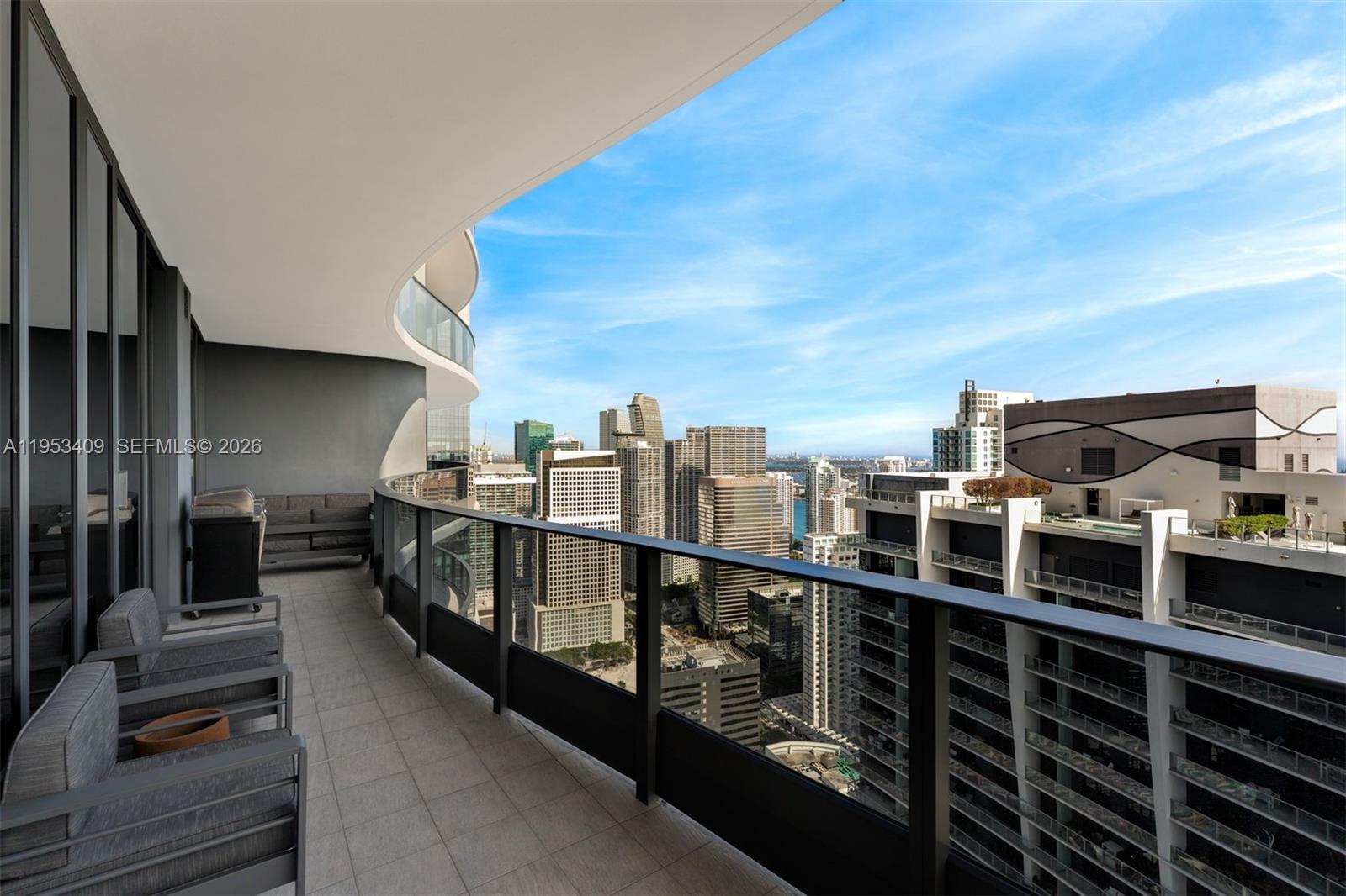 image Brickell Flatiron40