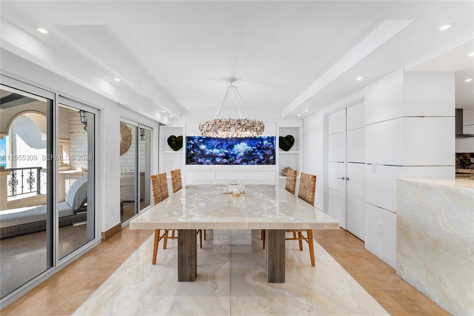 2443 Fisher Is Dr #5403 Miami, FL 33109