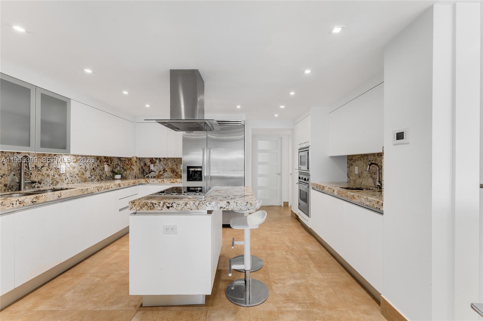 2443 Fisher Is Dr #5403 Miami, FL 33109