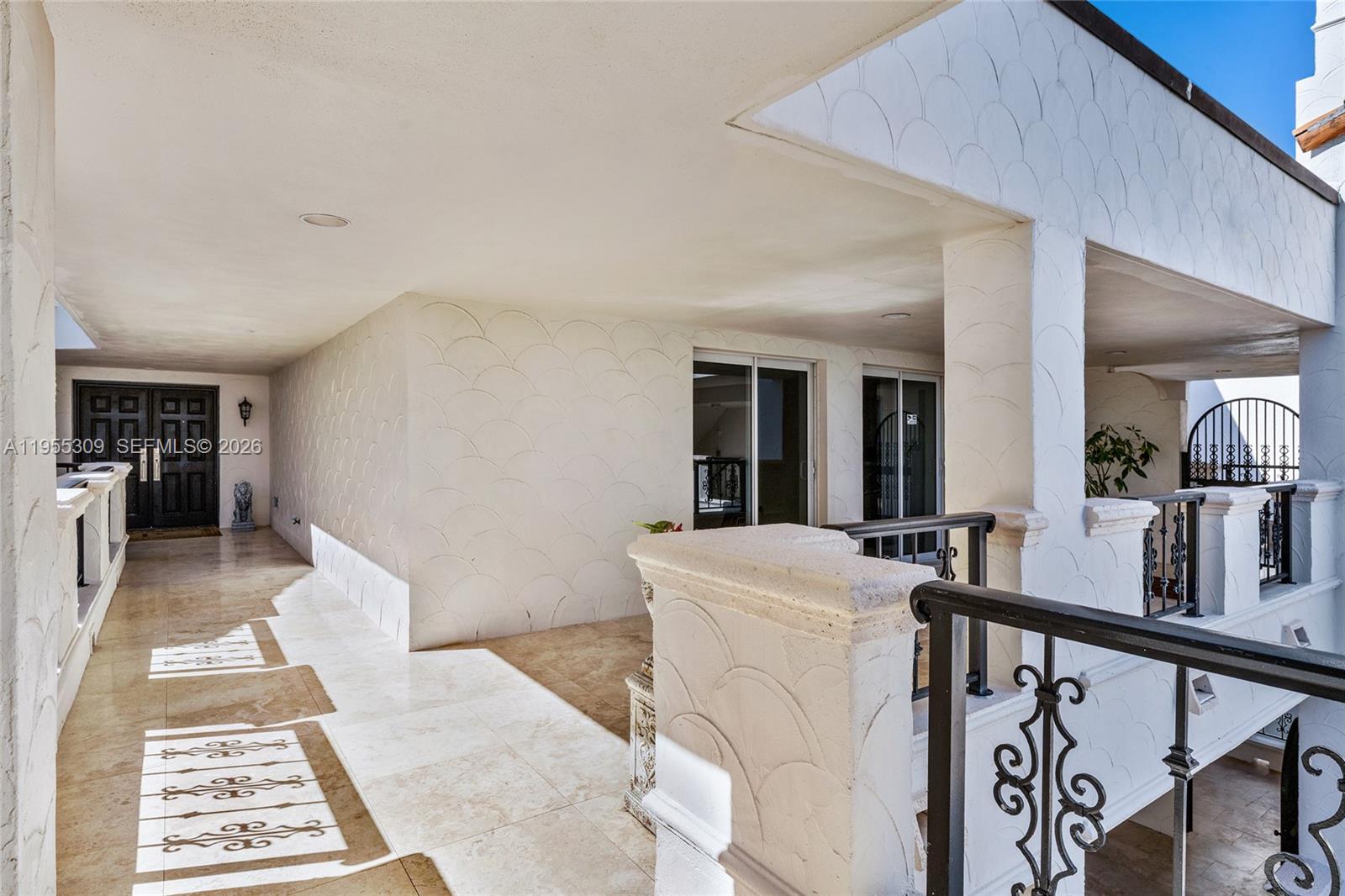 2443 Fisher Is Dr #5403 Miami, FL 33109