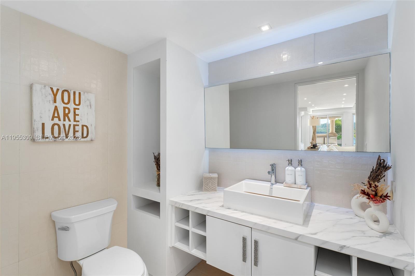 2443 Fisher Is Dr #5403 Miami, FL 33109