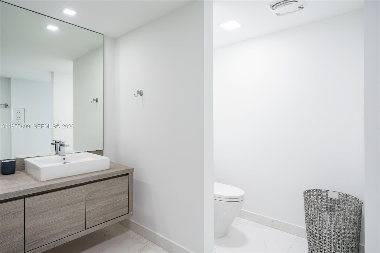 image 400 Sunny Isles29