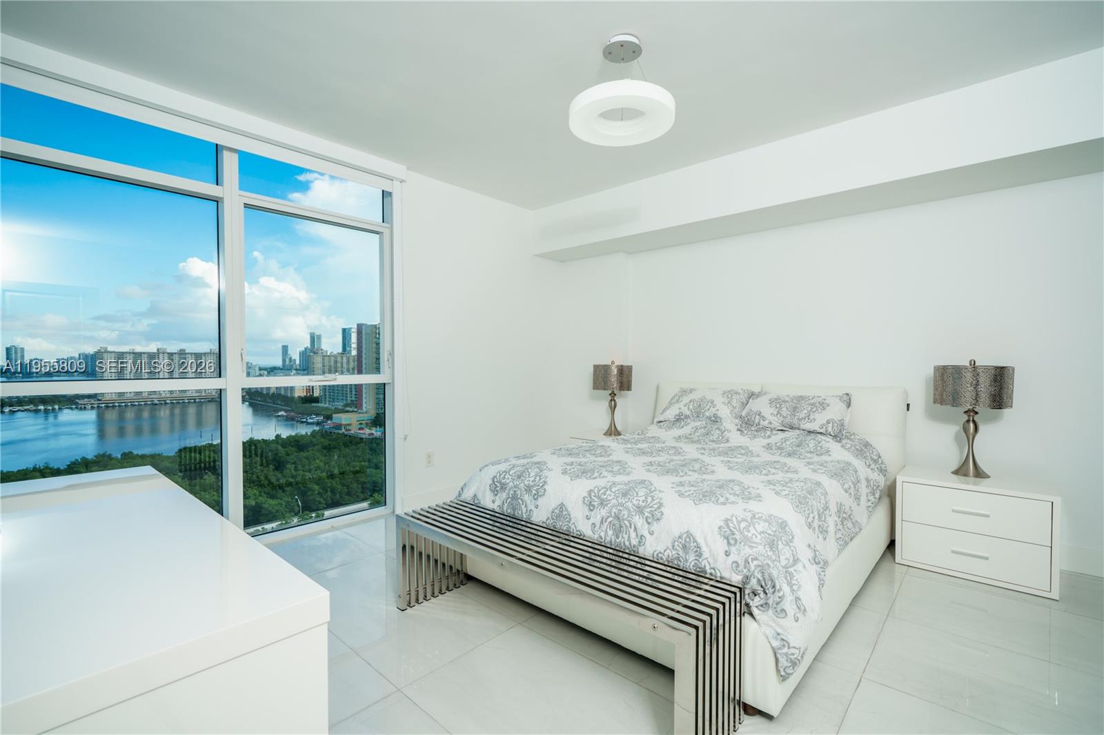 image 400 Sunny Isles32