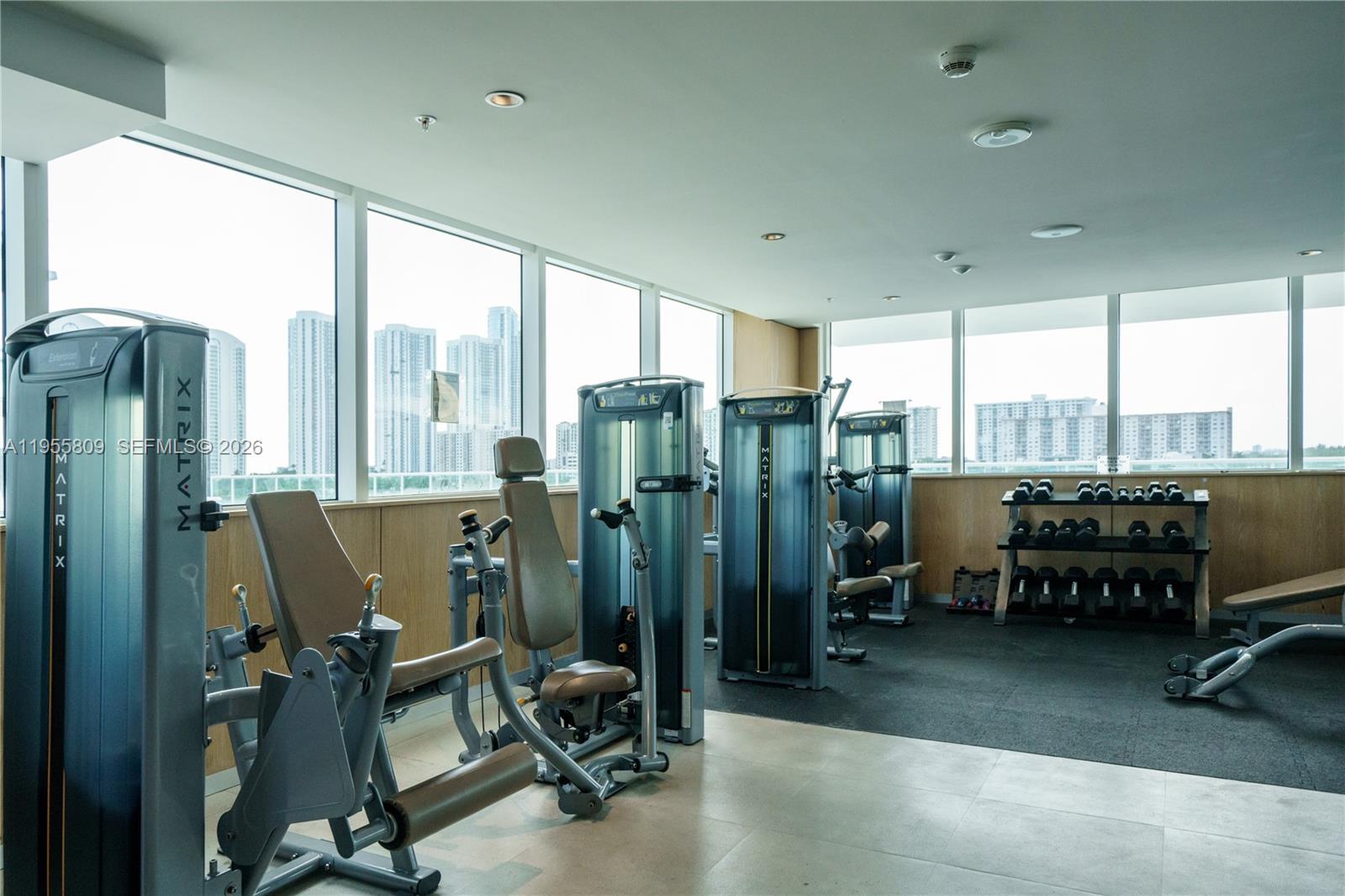 image 400 Sunny Isles39