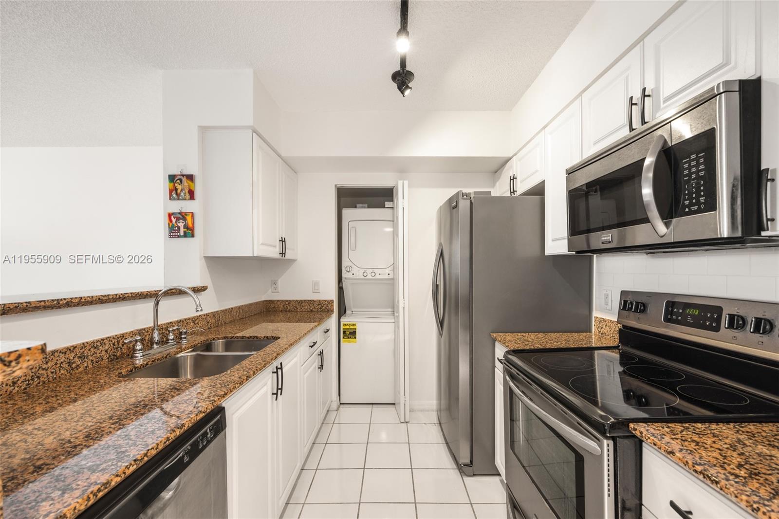 image The Mark on Brickell7