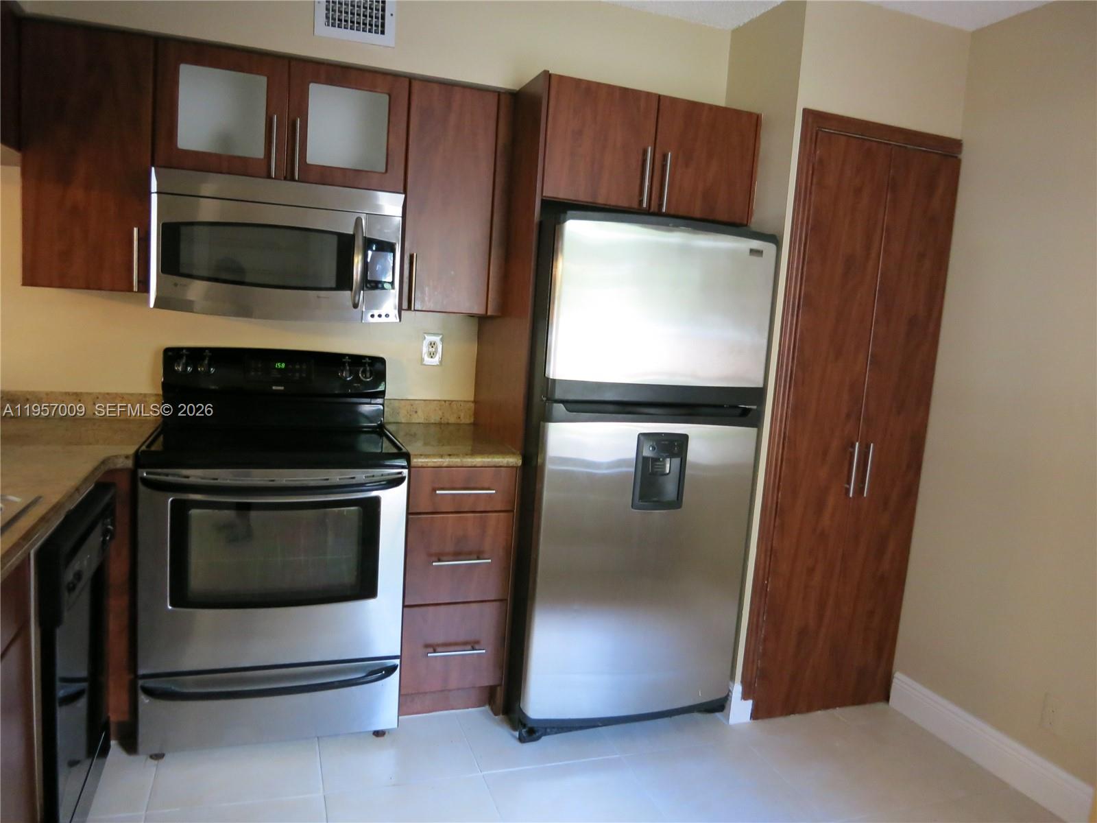 9079 SW 138th Pl #9079