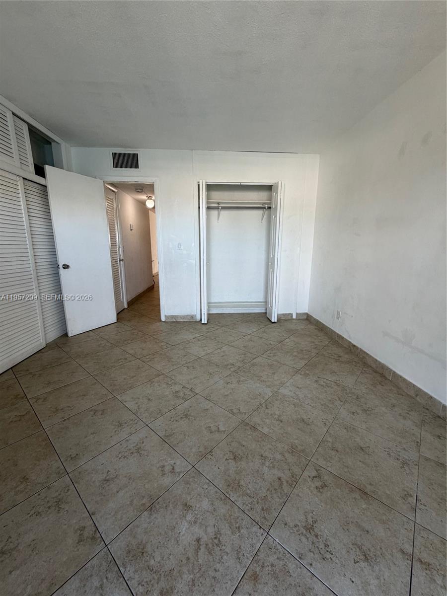 7917 West Dr #19 North Bay Village, FL 33141