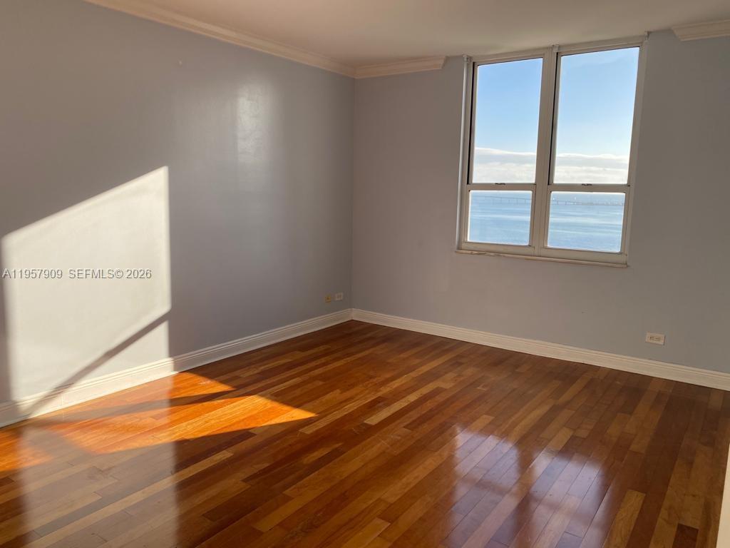 image Courvoisier Courts9