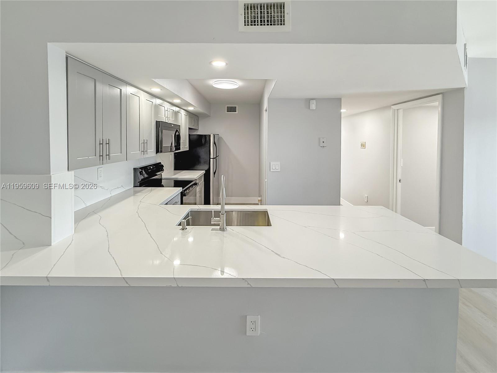 8590 SW 212th St #204 Cutler Bay, FL 33189