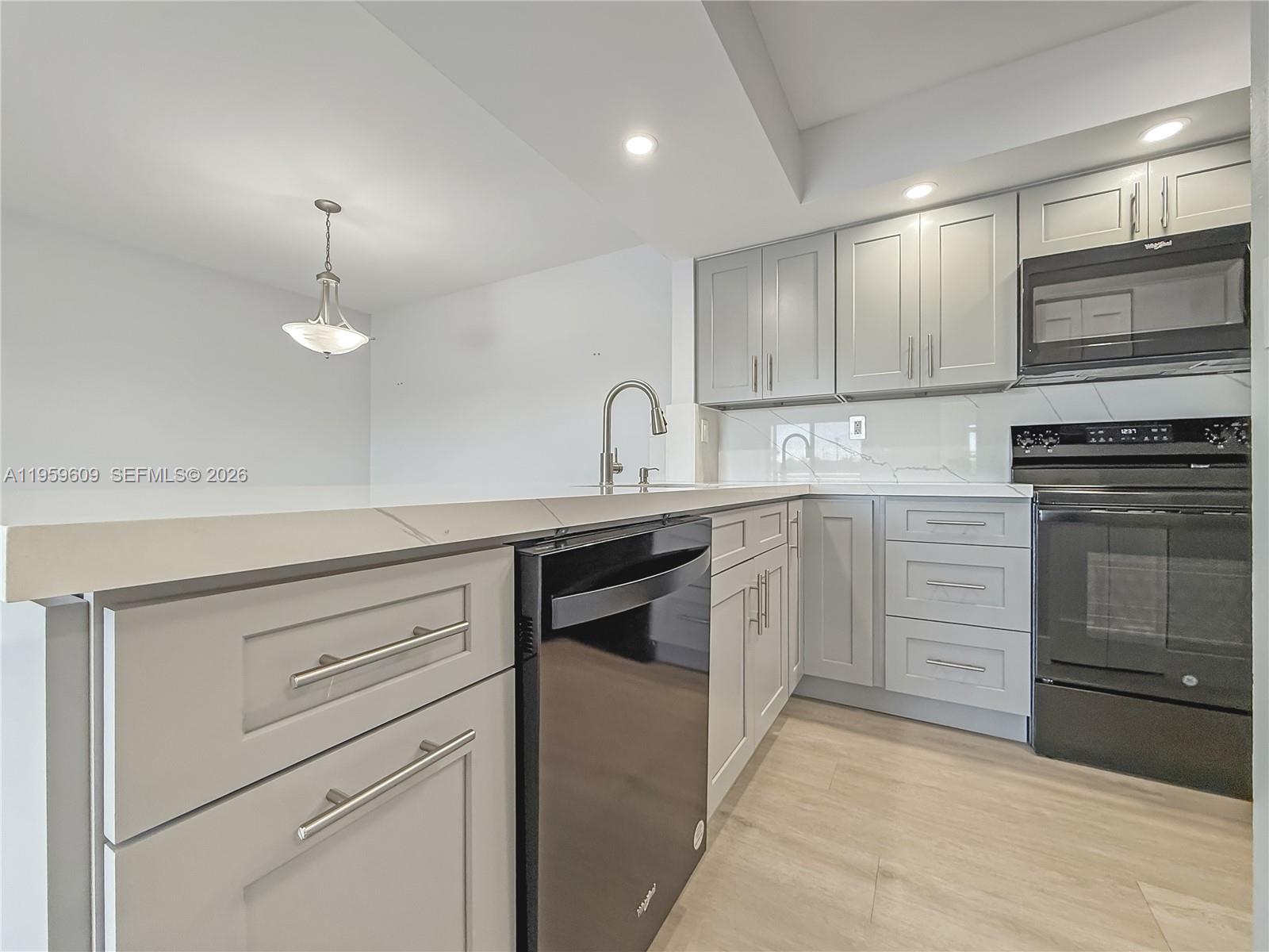 8590 SW 212th St #204 Cutler Bay, FL 33189