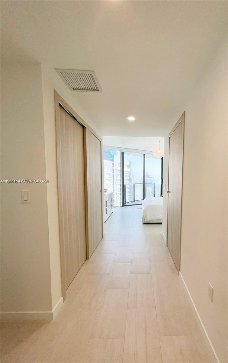 1000 Brickell Plz #4301 Miami, FL 33131