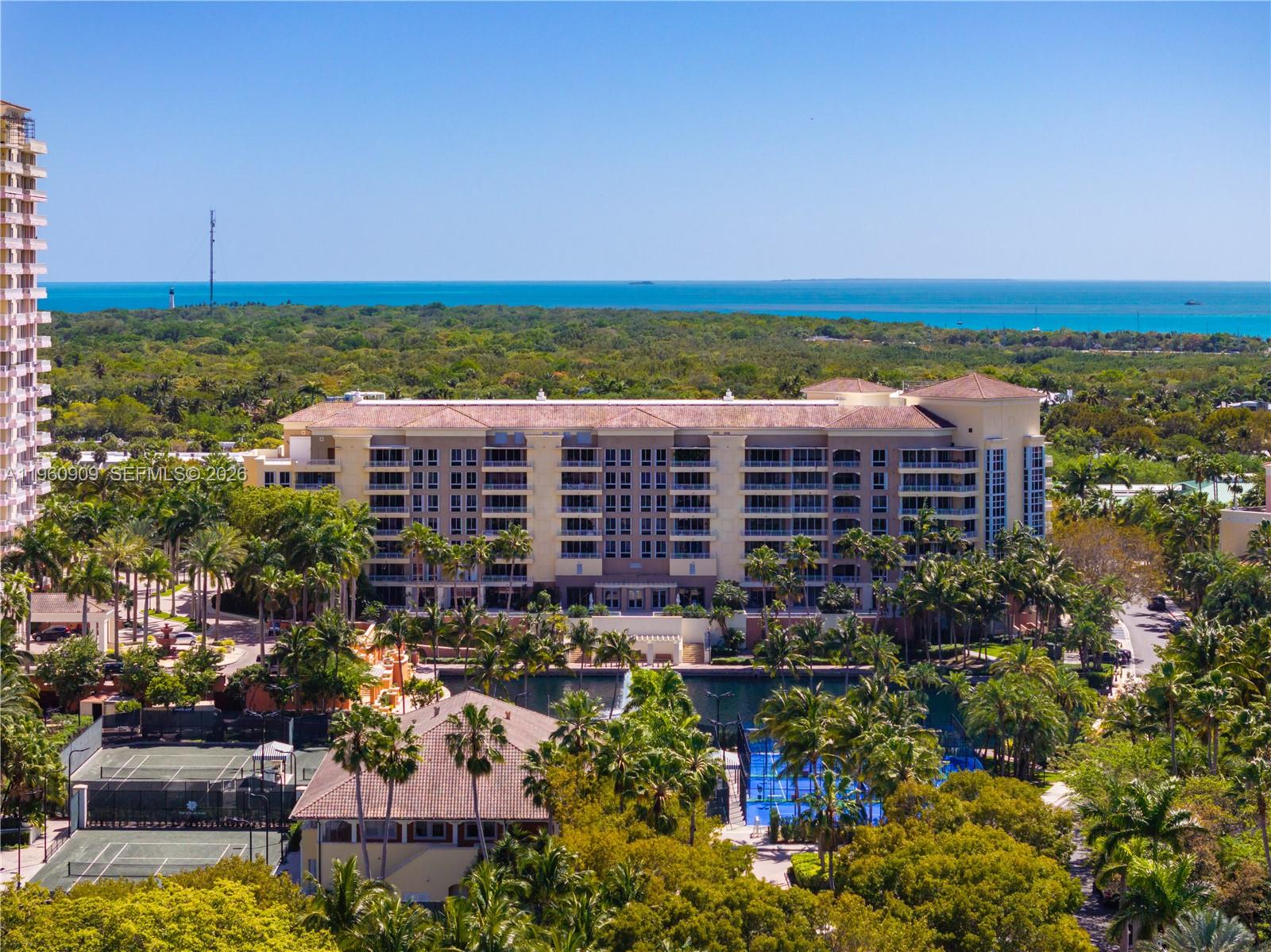 765 Crandon Blvd #306 Key Biscayne, FL 33149