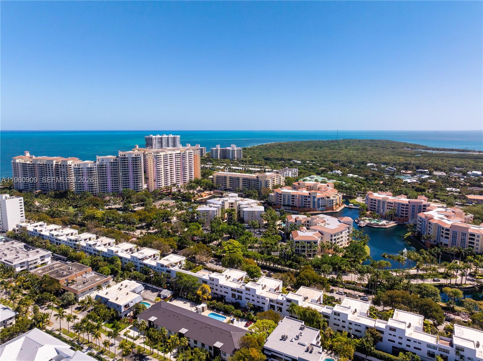 765 Crandon Blvd #306 Key Biscayne, FL 33149